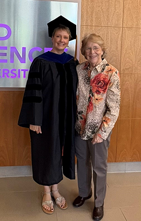 Kelly with Carole Gilmore