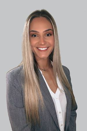 Nicolette Benoit
